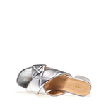 Mules aus laminiertem Matelassé-Leder - Frau Shoes | Official Online Shop