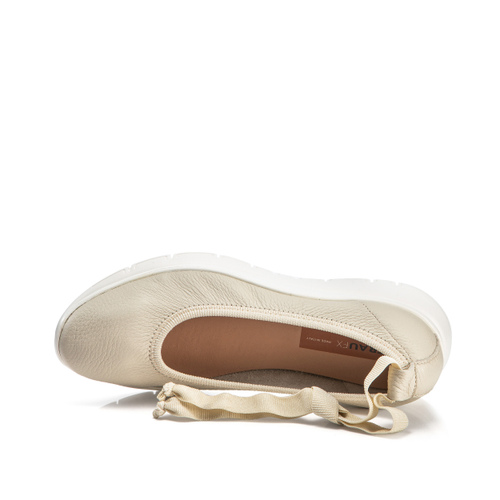 Sportlicher, flexibler Ballerina aus Leder - Frau Shoes | Official Online Shop
