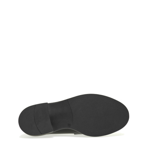 Mocassino con dettaglio piercing e suola over - Frau Shoes | Official Online Shop