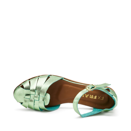 Römer-Sandale aus laminiertem Leder - Frau Shoes | Official Online Shop
