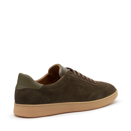 Sneaker aus Wildleder mit bernsteinfarbener Sohle - Frau Shoes | Official Online Shop