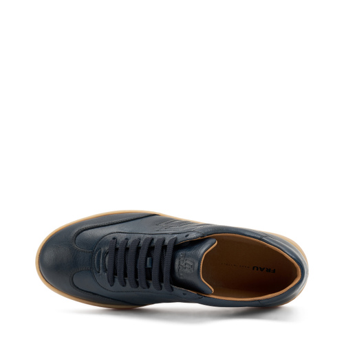 Sneaker aus Leder mit bernsteinfarbener Sohle - Frau Shoes | Official Online Shop