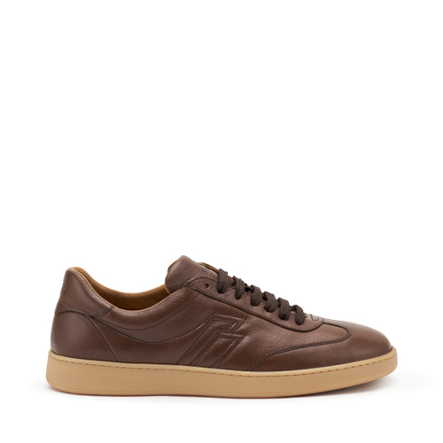 Sneaker aus Leder mit bernsteinfarbener Sohle - Frau Shoes | Official Online Shop