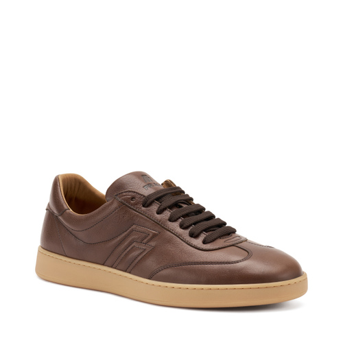 Sneaker aus Leder mit bernsteinfarbener Sohle - Frau Shoes | Official Online Shop