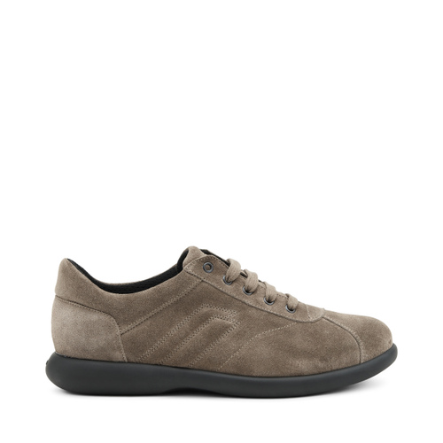 Sneaker sporty in pelle scamosciata - Frau Shoes | Official Online Shop