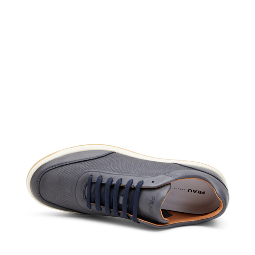 Sneaker aus gestanztem Leder - Frau Shoes | Official Online Shop