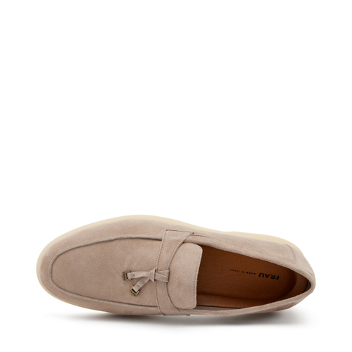Slip-on in pelle scamosciata con nappina - Frau Shoes | Official Online Shop