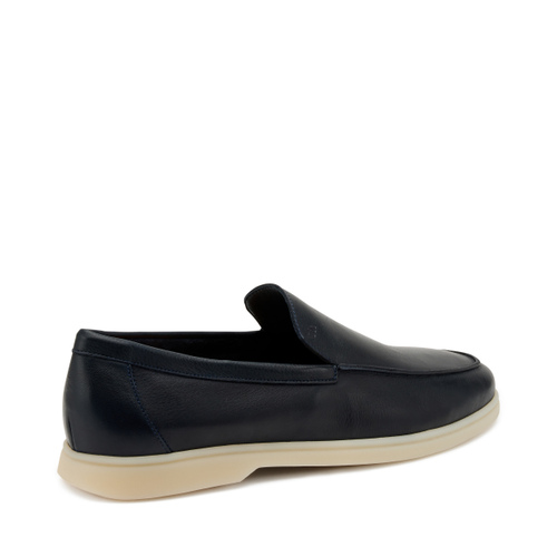 Slip-On aus Leder - Frau Shoes | Official Online Shop