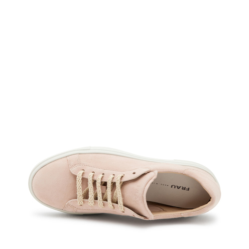 Lässiger Sneaker aus Veloursleder - Frau Shoes | Official Online Shop