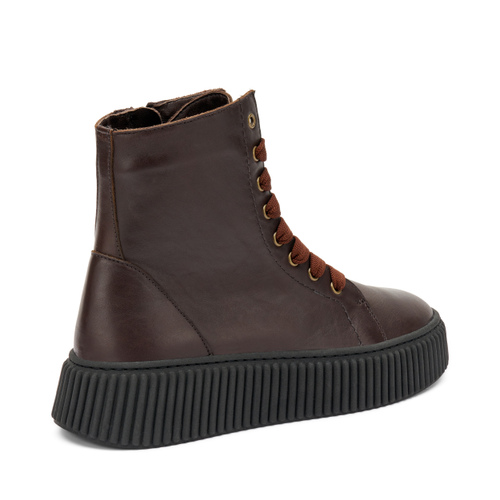 Anfibi in pelle con suola scanalata - Frau Shoes | Official Online Shop
