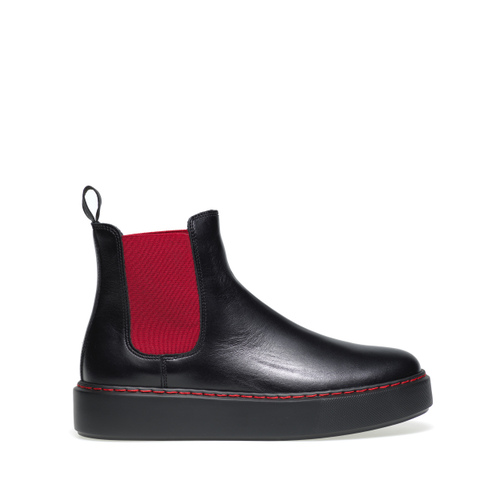 Beatles aus Leder mit Details in Kontrastfarbe - Frau Shoes | Official Online Shop
