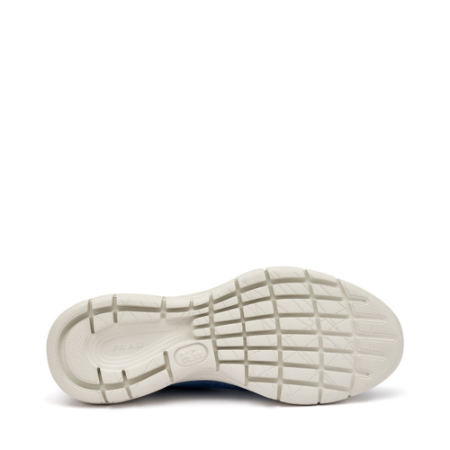 Extraleichter Slip-On aus Veloursleder mit Ösen - Frau Shoes | Official Online Shop