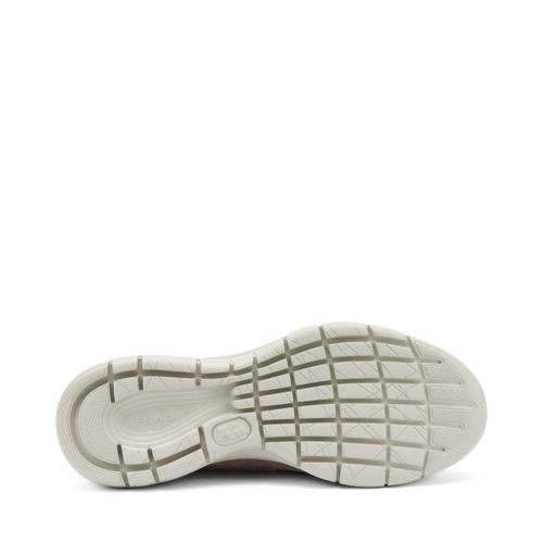 Extraleichter Slip-On aus Veloursleder mit Ösen - Frau Shoes | Official Online Shop