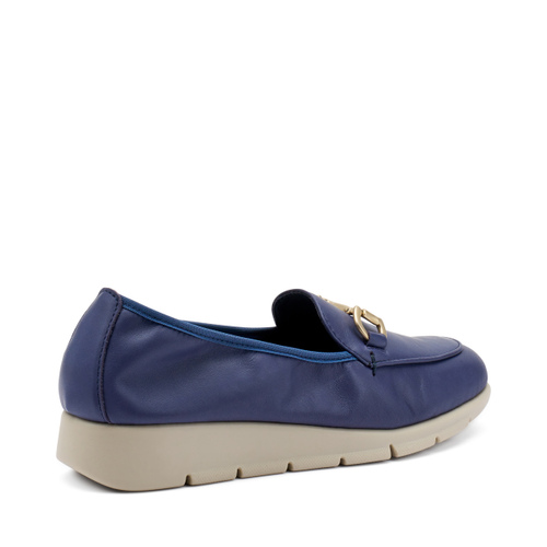 ComfortTech-Mokassin aus Leder mit Spange - Frau Shoes | Official Online Shop