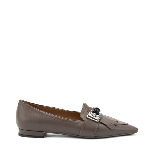 Spitz zulaufende Ballerinas mit Maxi-Fransen - Frau Shoes | Official Online Shop