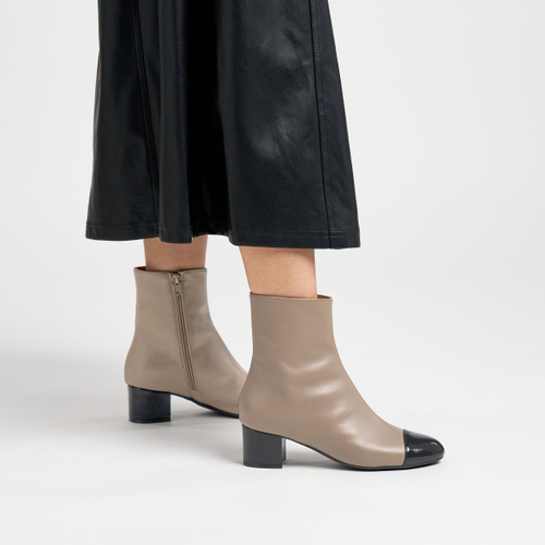 Leather ankle boots with patent leather inserts - Frau Shoes | Official Online Shop