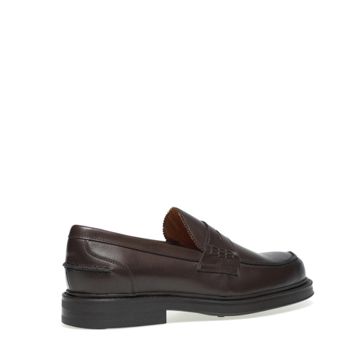 Classic leather loafers with saddle detail - Frau Shoes | Official Online Shop