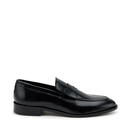 Elegant semi-glossy leather loafers - Frau Shoes | Official Online Shop