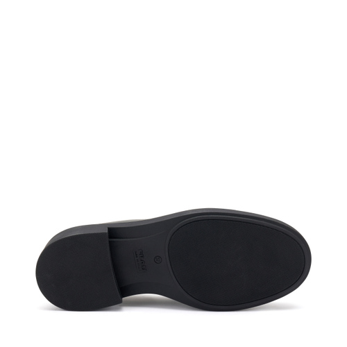 Mocassini in pelle stropicciata con frangia - Frau Shoes | Official Online Shop