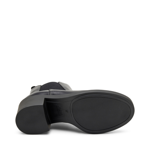 Leather Chelsea boots with comfortable heel - Frau Shoes | Official Online Shop