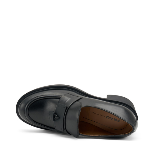 Mokassin aus Leder mit farblich passendem Vorhängeschloss - Frau Shoes | Official Online Shop