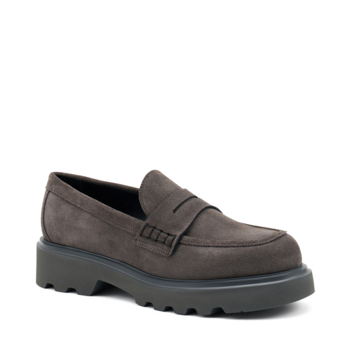 Mokassin aus Veloursleder mit Sohle im Reifenprofil - Frau Shoes | Official Online Shop