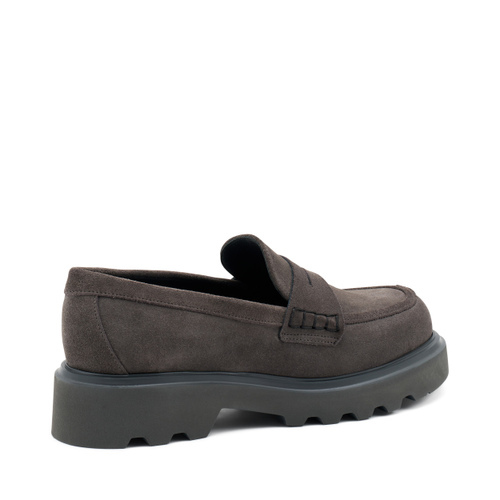 Mokassin aus Veloursleder mit Sohle im Reifenprofil - Frau Shoes | Official Online Shop