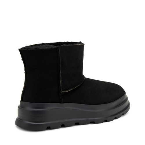 Sheepskin ankle boots with platform sole - Frau Shoes | Official Online Shop