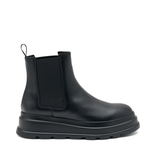 Leather Chelsea boots with platform sole - Frau Shoes | Official Online Shop