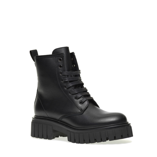 Combat boots with track sole - Frau Shoes | Official Online Shop