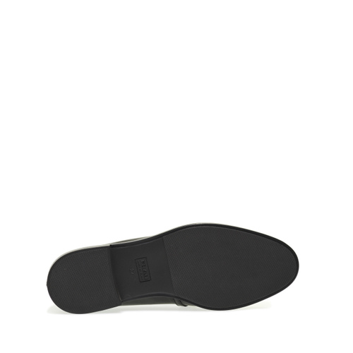 Elegant loafers with chain detail - Frau Shoes | Official Online Shop