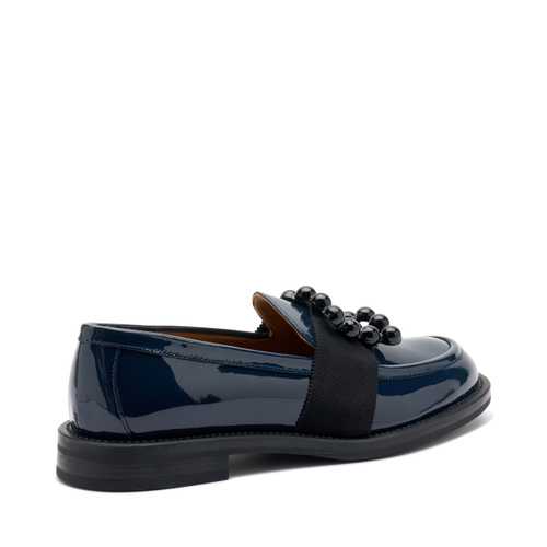 Glossy patent leather loafers with accessory - Frau Shoes | Official Online Shop