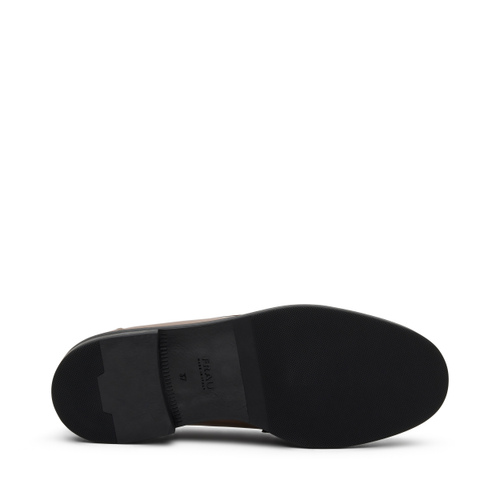 Glossy patent leather loafers with fringing - Frau Shoes | Official Online Shop