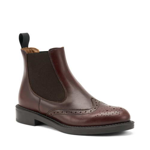 Leather Chelsea boots with wing-tip design - Frau Shoes | Official Online Shop