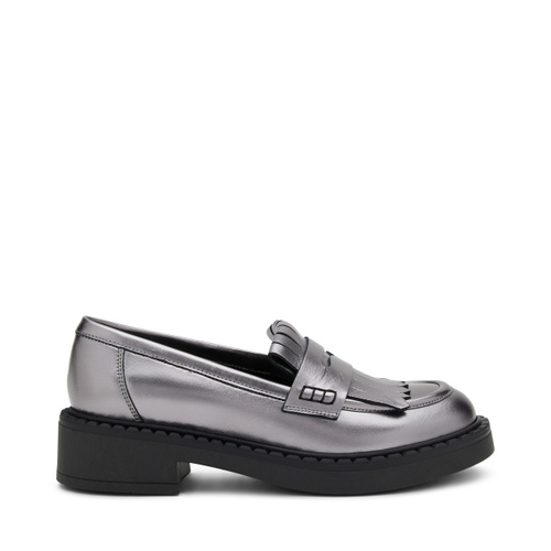 Mocassino con frange in pelle laminata - Frau Shoes | Official Online Shop