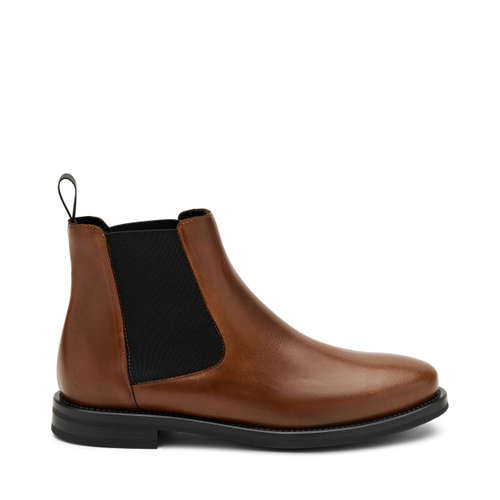 Plain leather Chelsea boots with shaded finish Col. Brown Frau