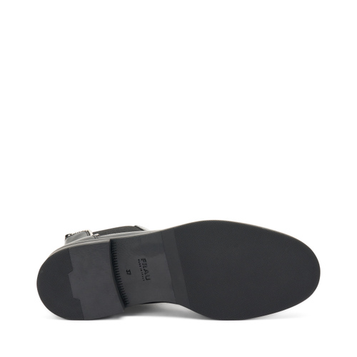 Beatles in pelle con borchiette - Frau Shoes | Official Online Shop
