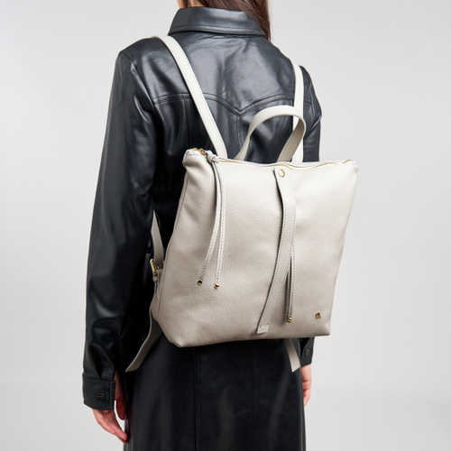 Kleiner quadratischer Rucksack aus Leder - Frau Shoes | Official Online Shop