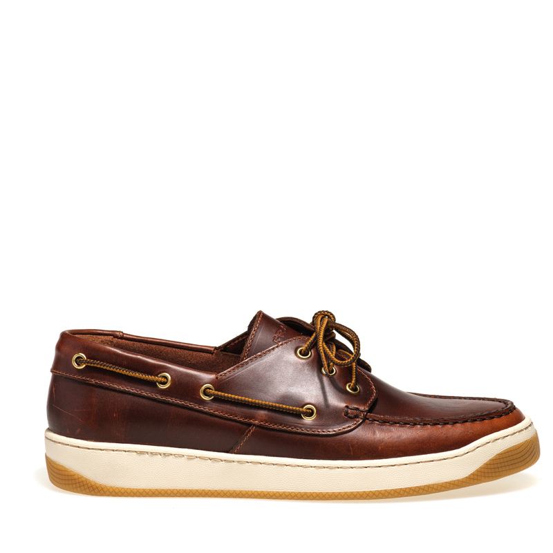 Leather boat shoes with two-tone sole - Boat shoes | Frau Shoes | Official Online Shop