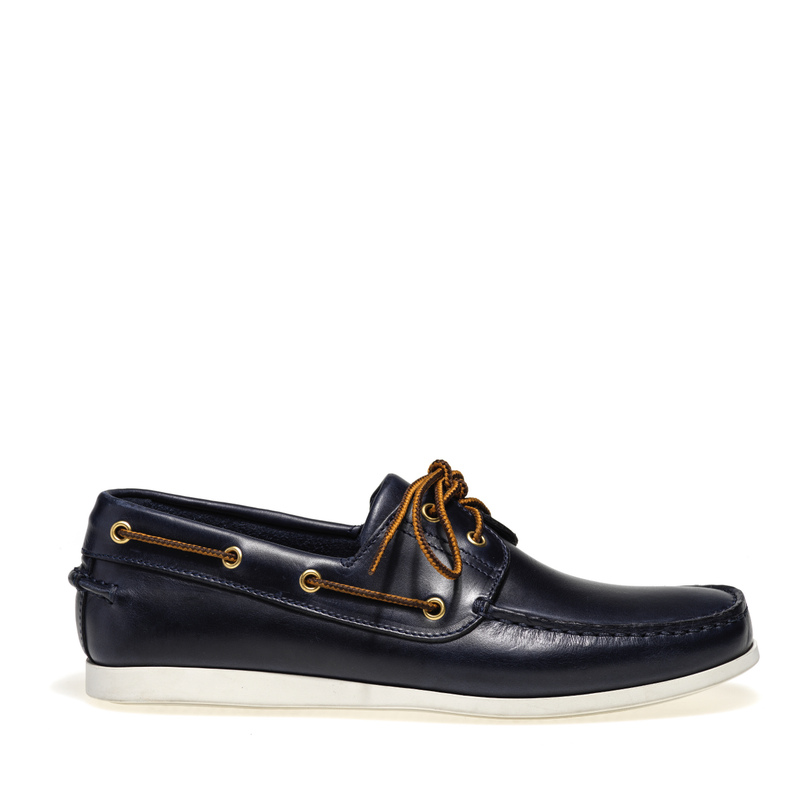 Leather boat shoes with lacing - Boat shoes | Frau Shoes | Official Online Shop