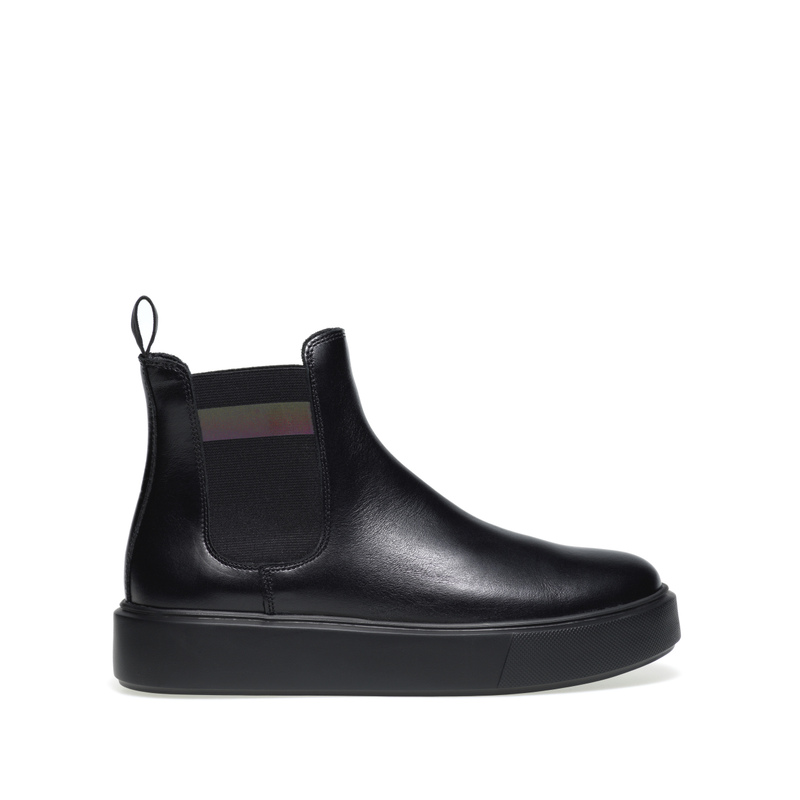 Leather Chelsea boots with holographic detailing | Frau Shoes | Official Online Shop