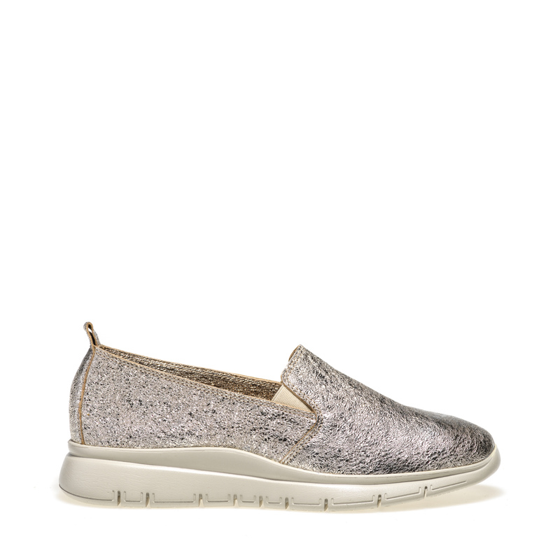 Slip-on sporty in pelle laminata craccata - Sparkling | Frau Shoes | Official Online Shop