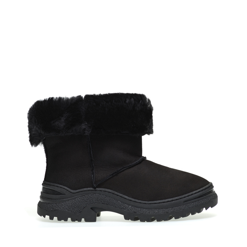 Warm sheepskin ankle boots | Frau Shoes | Official Online Shop