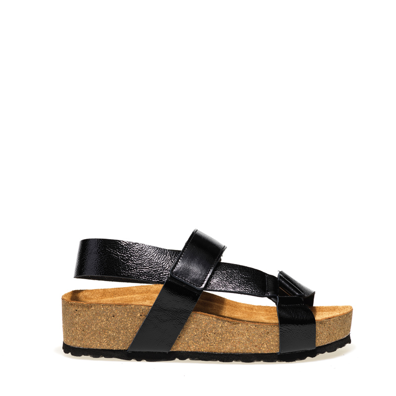 Sandale aus Lackleder mit Klettverschluss | Frau Shoes | Official Online Shop