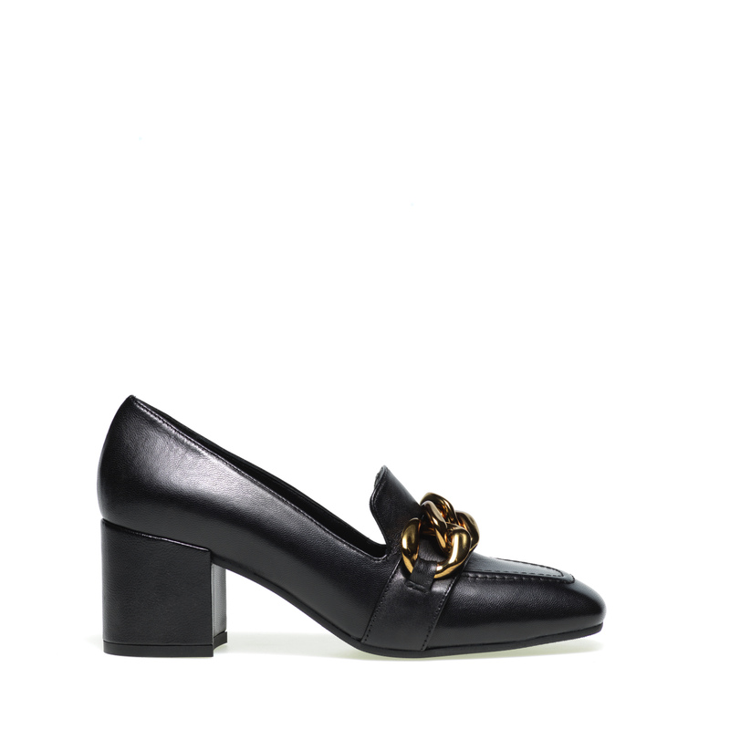Square-toe loafers with heel and chain detail | Frau Shoes | Official Online Shop