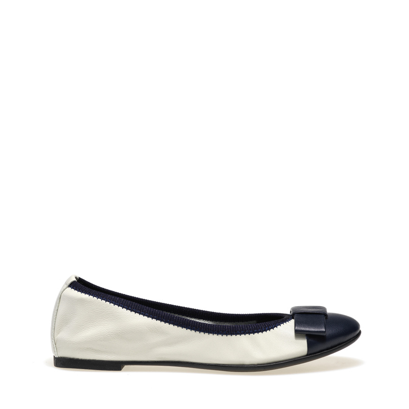 Two-tone leather ballet flats with bow - Flats & Sabot | Frau Shoes | Official Online Shop