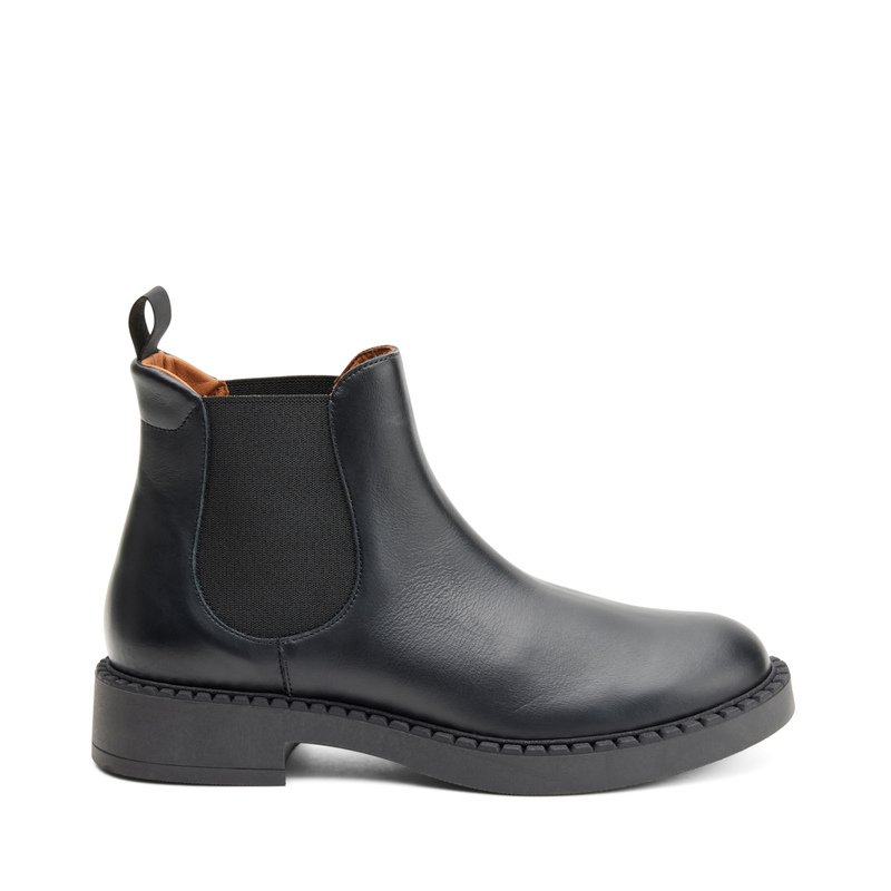 Leather Chelsea boots with bold sole | Frau Shoes | Official Online Shop