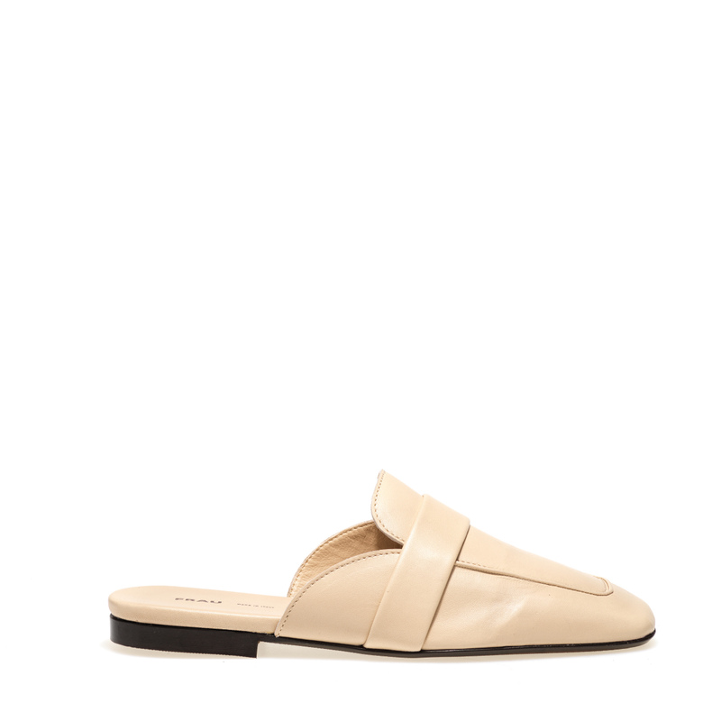 Leather mules with saddle detail - Slippers | Frau Shoes | Official Online Shop