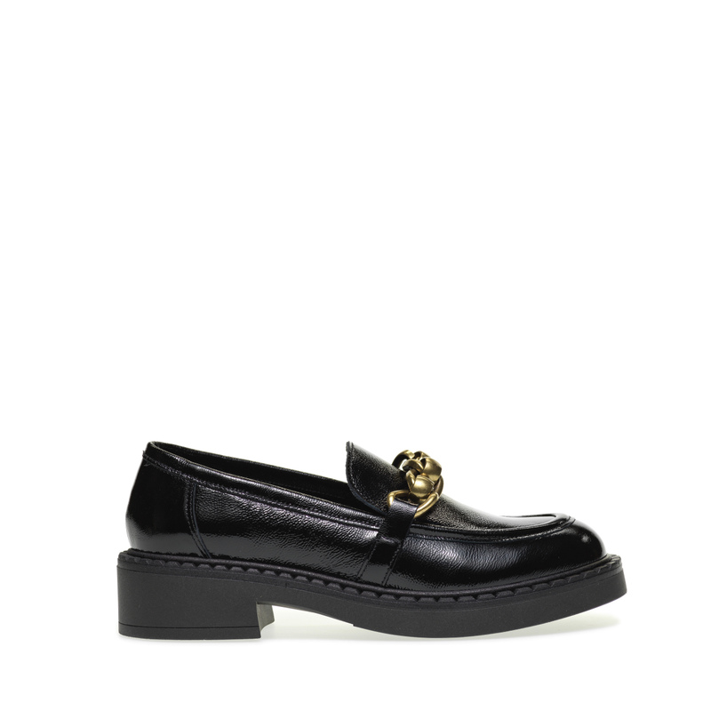 Patent leather loafers with chain detail and chunky sole - Loafers and Lace-up | Frau Shoes | Official Online Shop