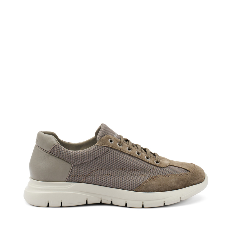 XL®-Sneaker aus Stoff mit Wildledereinsätzen | Frau Shoes | Official Online Shop